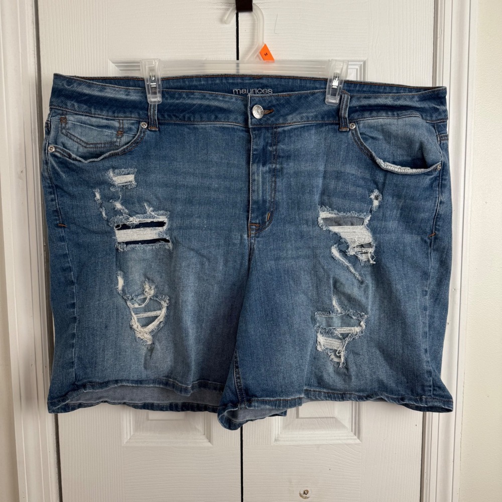 Maurices Distressed Denim Shorts 24W Blue Mid Wash Ripped Edgy Y2K Style